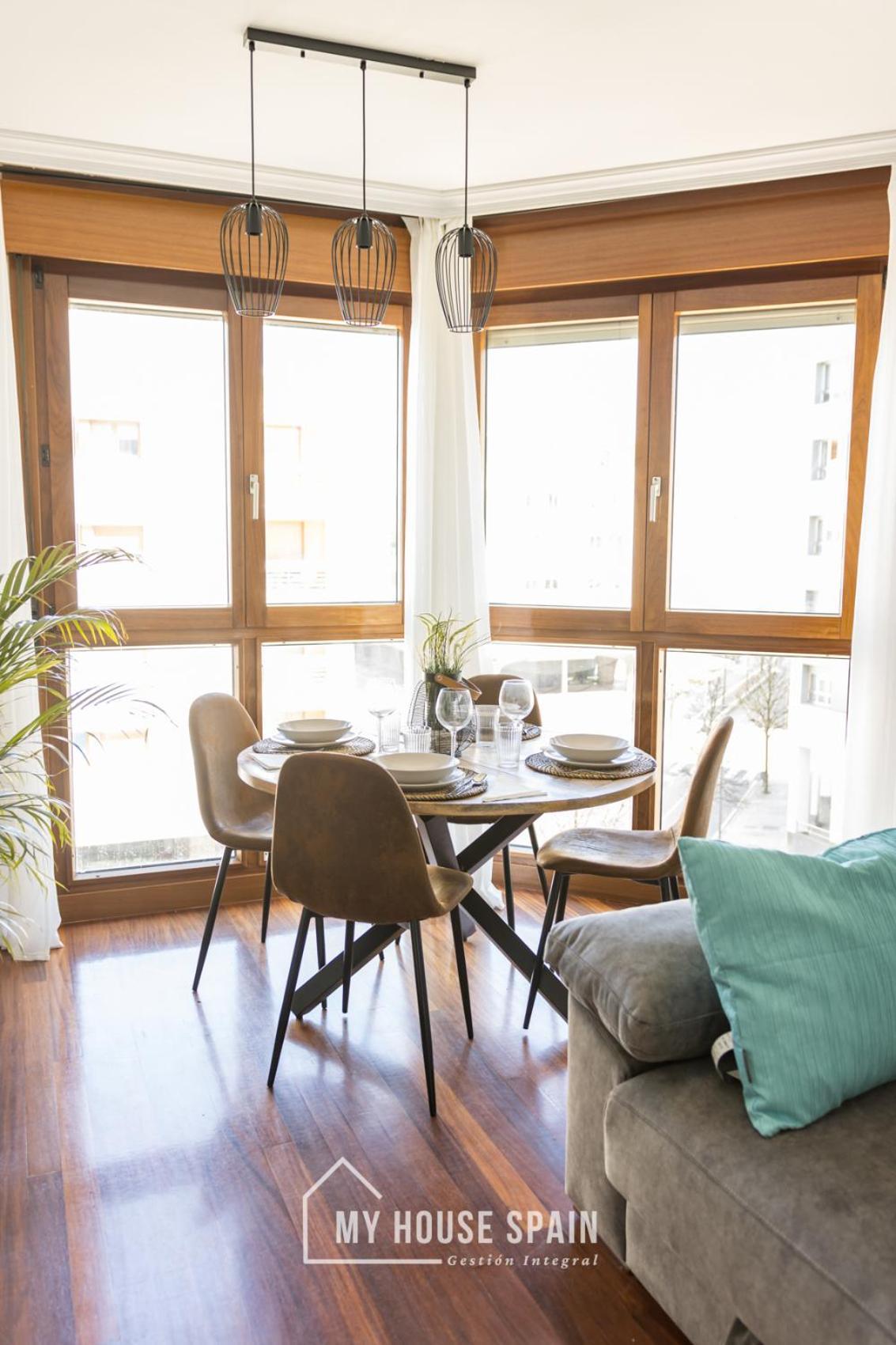 Myhousespain - Playa De Poniente, Con Vistas Al Mar Y Parking Gratuito ヒホン エクステリア 写真