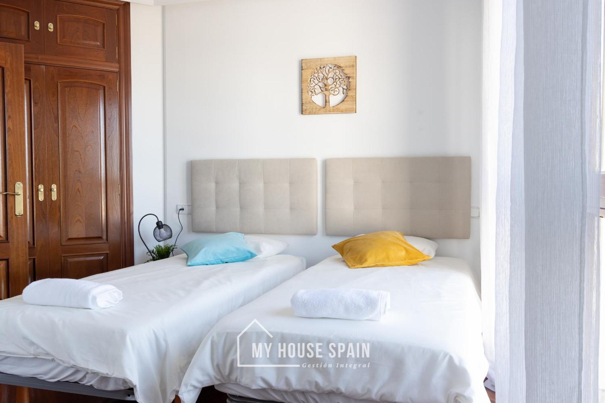 Myhousespain - Playa De Poniente, Con Vistas Al Mar Y Parking Gratuito ヒホン エクステリア 写真